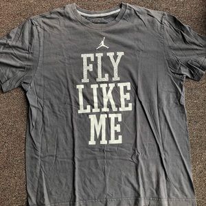 Used in good condition Jordan XL shirt
